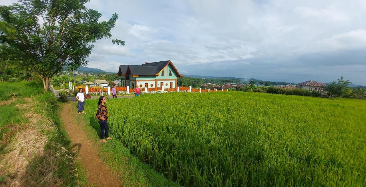 Kopa Hilltop - Family Guest Home Ruteng Kültér fotó