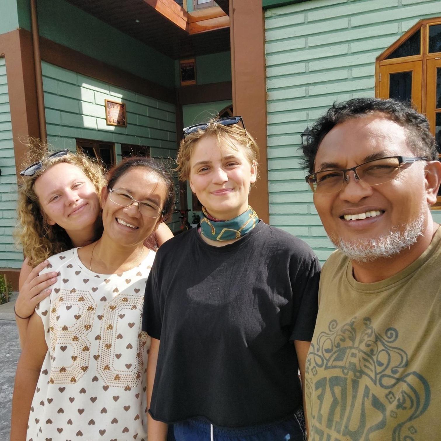 Kopa Hilltop - Family Guest Home Ruteng Kültér fotó